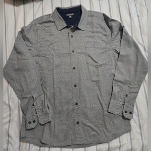 Men's Toad & Co Gray Patterned Button-Up Shirt 100% cotton.